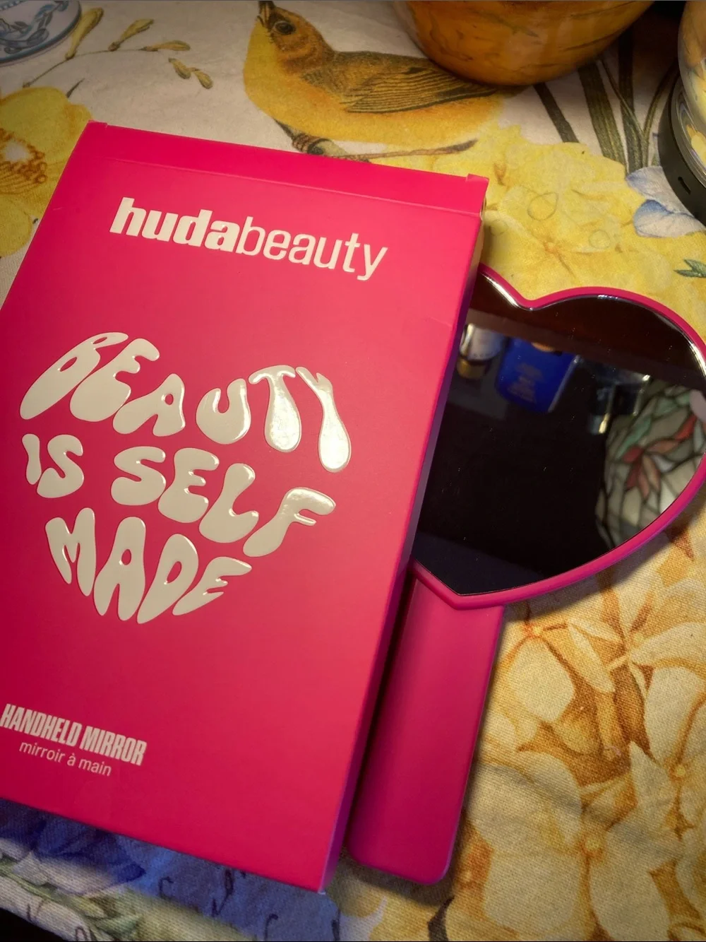 HUDA BEAUTY Handheld Mirror Bright Pink BNIB